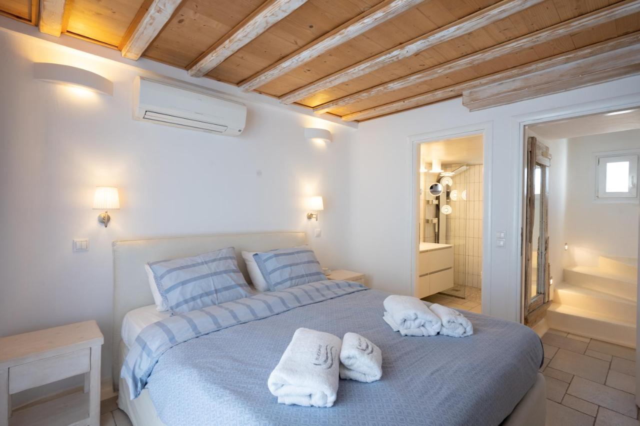 Blue, White And Grey Suites Орнос Екстериор снимка